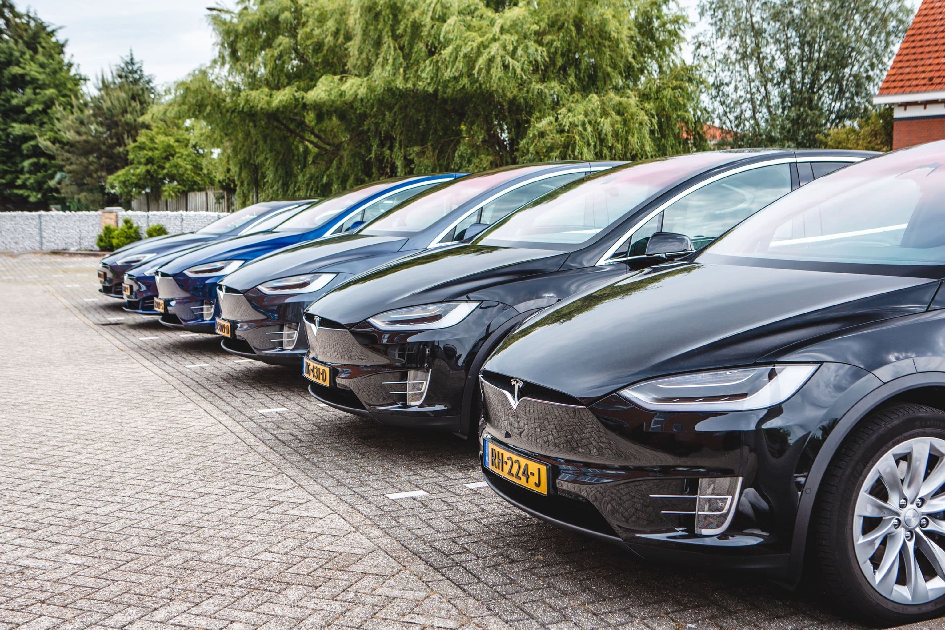 Giving priority to charging sessions
